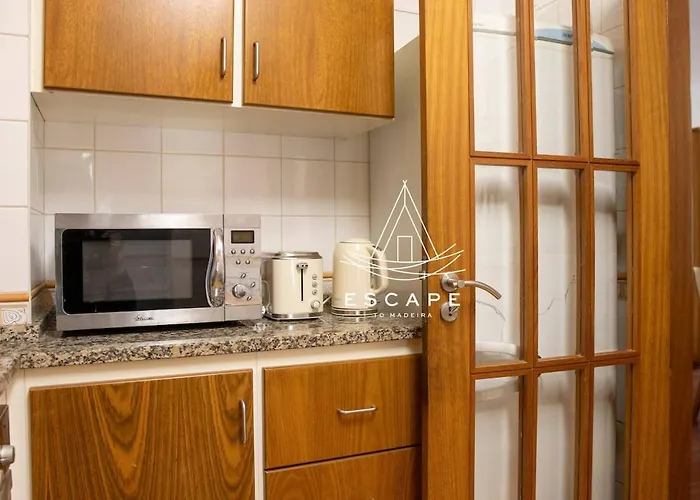 Anavrin By Escape To Madeira דירה פונטה דו סול